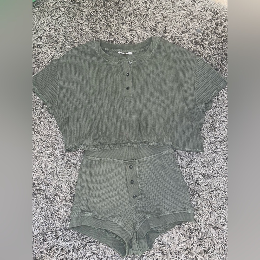 Green Zara waffle set